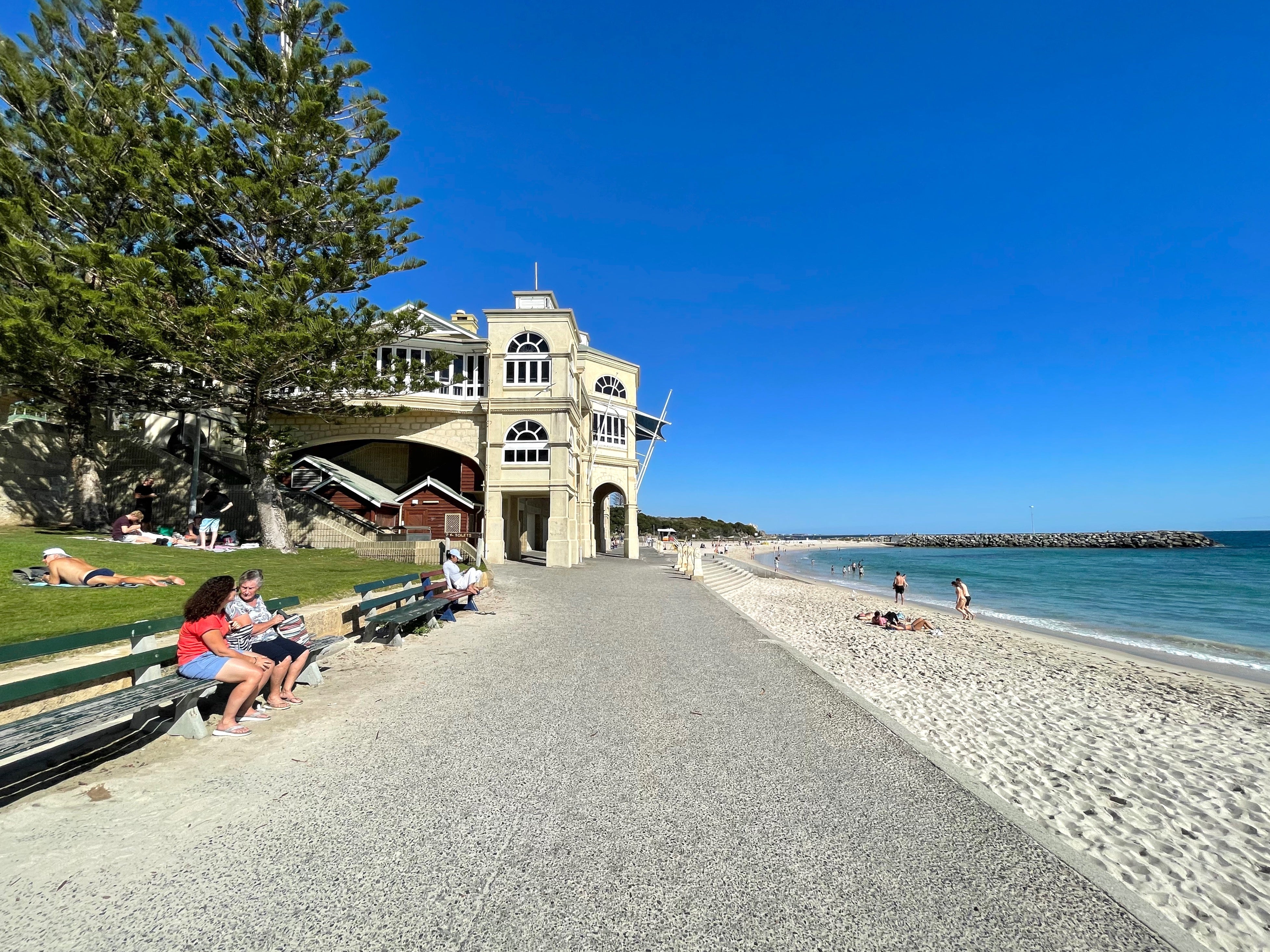 Perth beach captured in strong sunlight