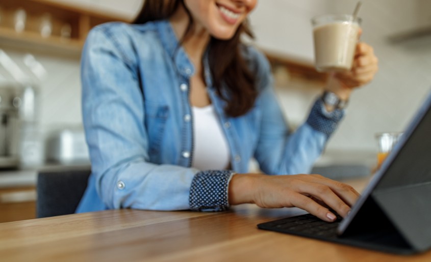 Lifestyle - choosing coffee online