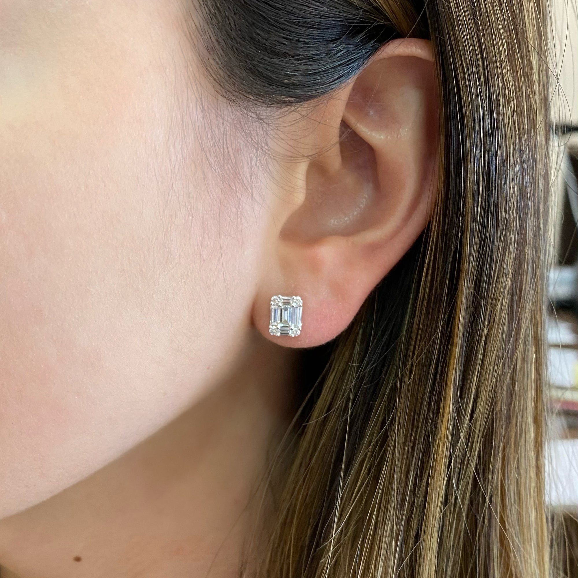 1.06 ct Diamond Cluster Stud Earrings - Nuha Jewelers