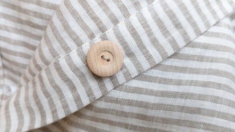 100% European Linen Organic Duvet Cover With Wooden Button and corner ties