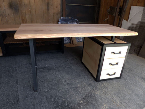 Bureau industriel 4 tiroirs et 1porte meuble bois et mètal sur mesure –  BROCANTETENDANCE