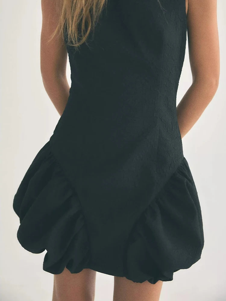 Chic Hepburn-Inspired Black Puffy Skirt Dress