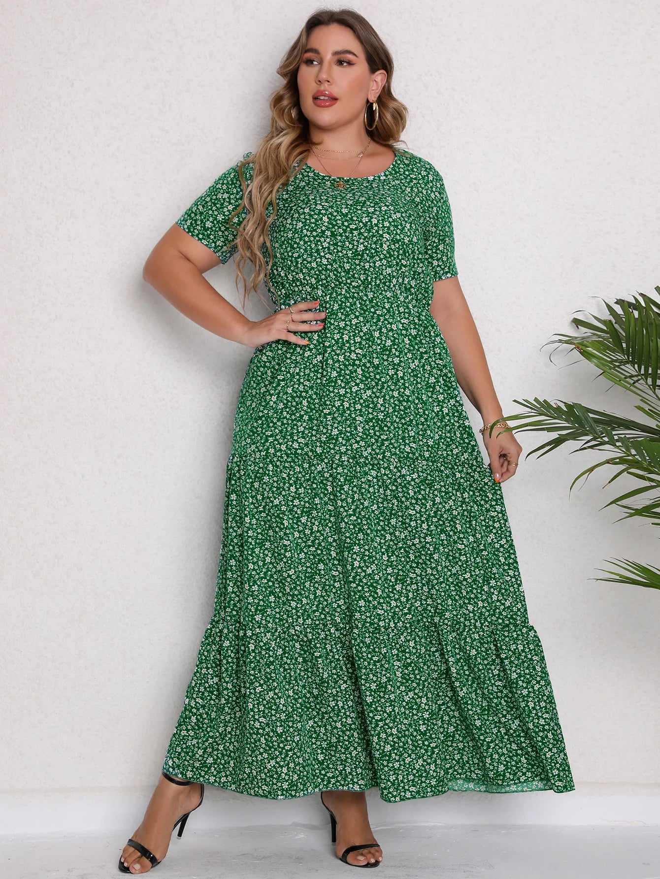 Plus Size Ditsy Print Maxi Dress for Casual Days