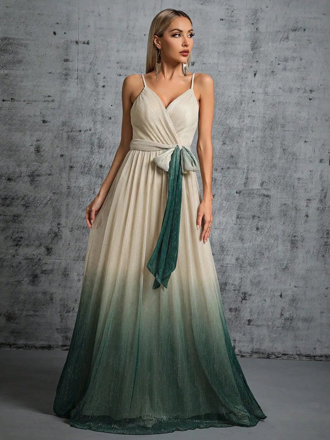 Elegant Plus Size Halter V-Neck Evening Gown