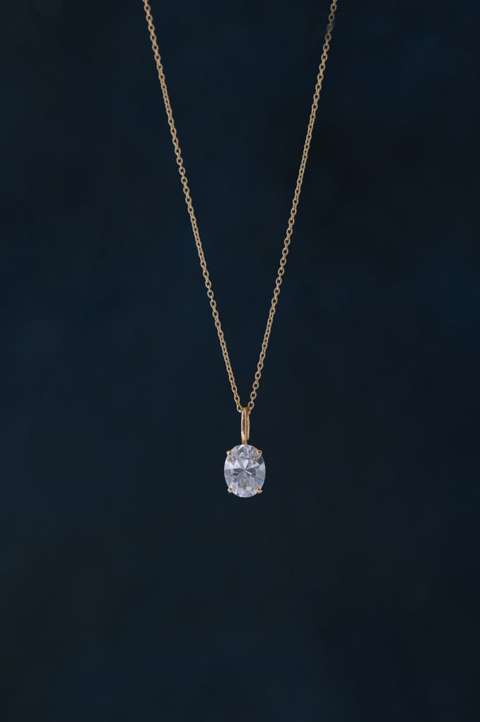Brautschmuck Halskette mit ovalem Kristall-Anhänger in Gold