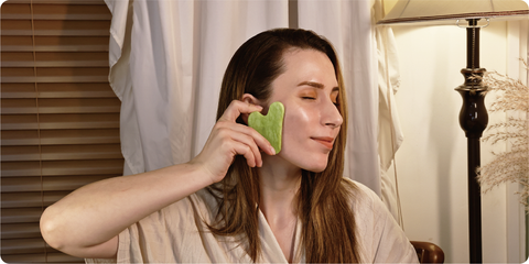 Get rid of puffiness with the Rena chris professional gua sha tool