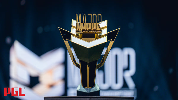 Trophée eSport personnalisé pour le tournoi Major PGL Antwerp.