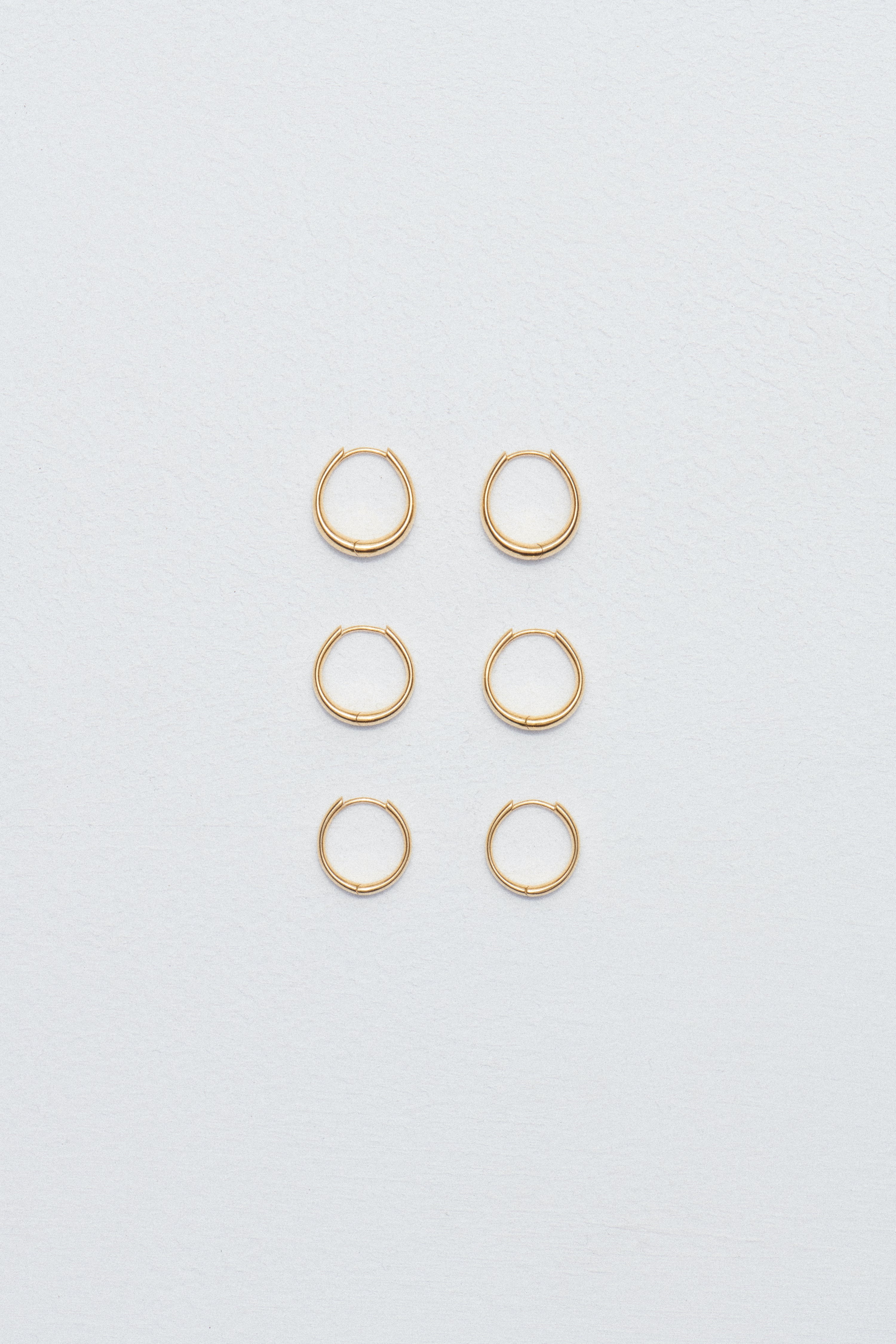 18k Gold Essential Hoops | Sophie Buhai