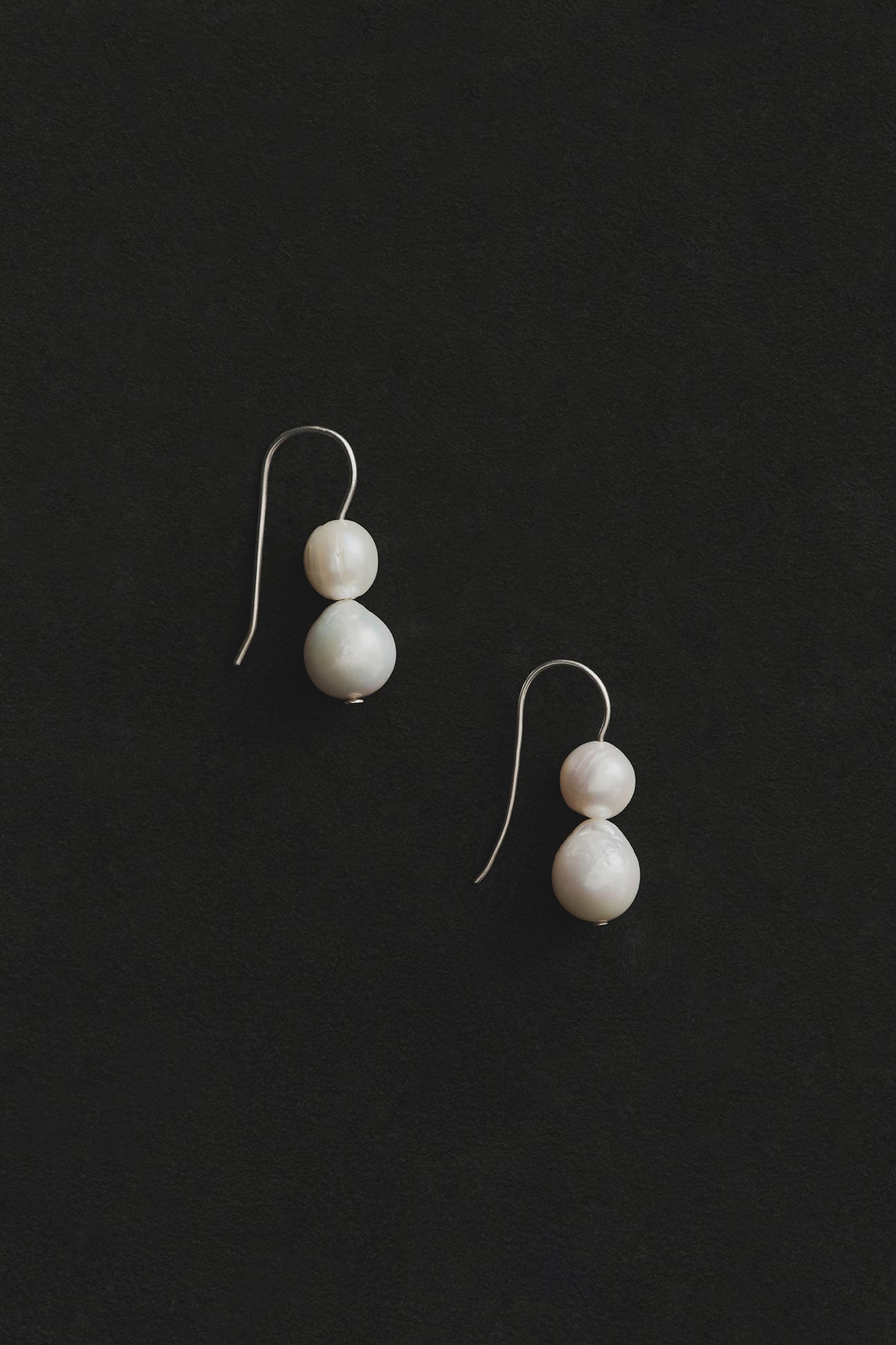 DOUBLE PEARL EARRINGS