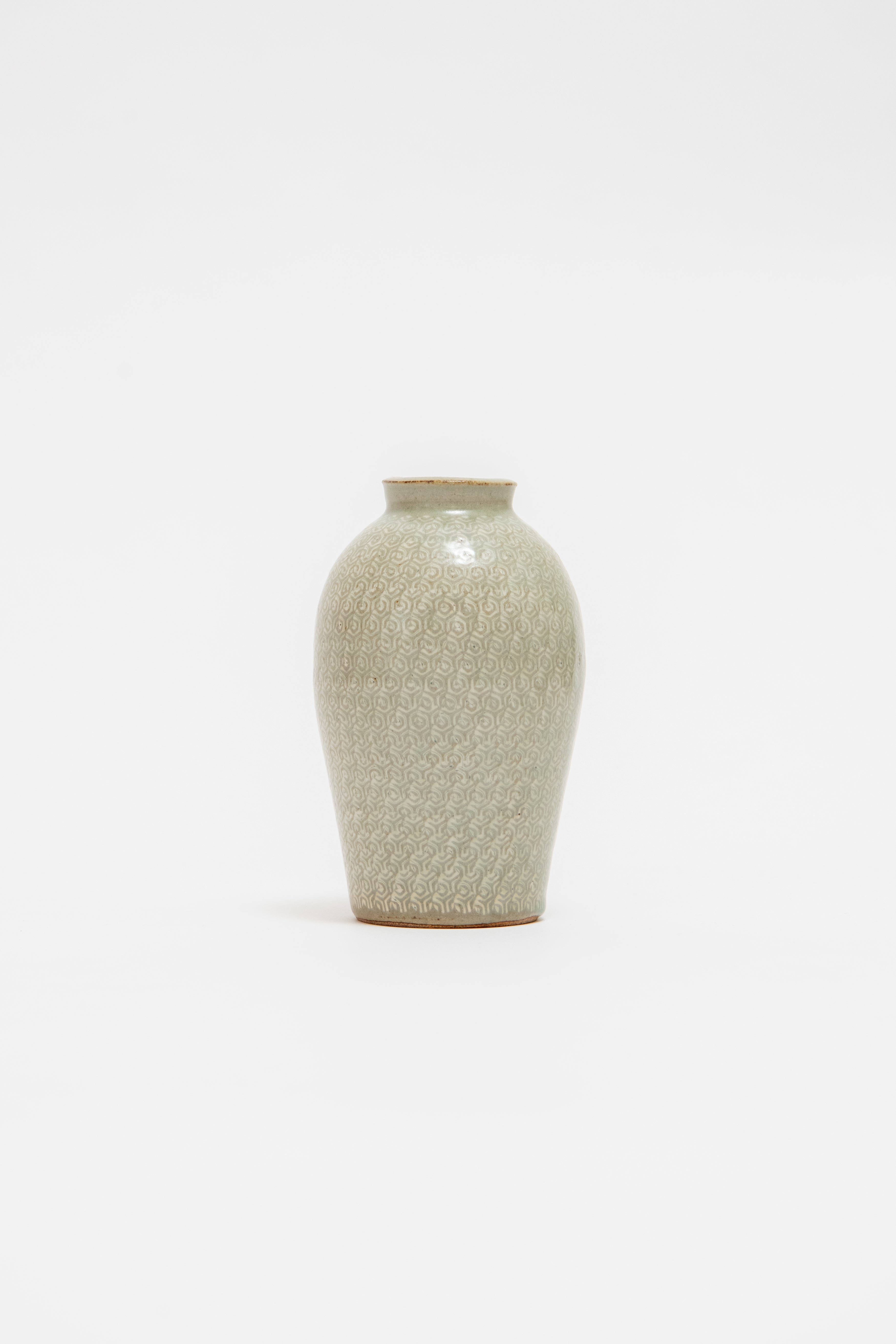 JAPANESE, SPIRAL DECOR VASE, C. 1920