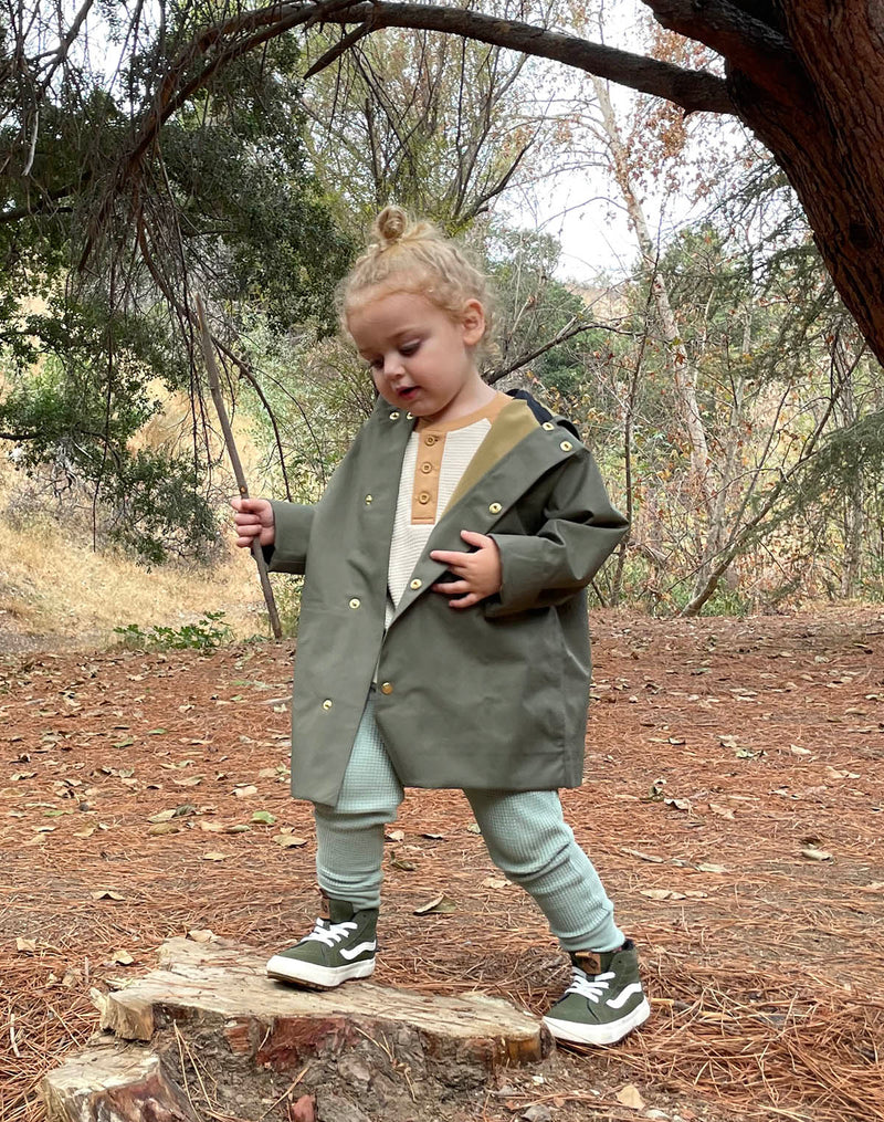 Fairechild Midi Raincoat in Pine