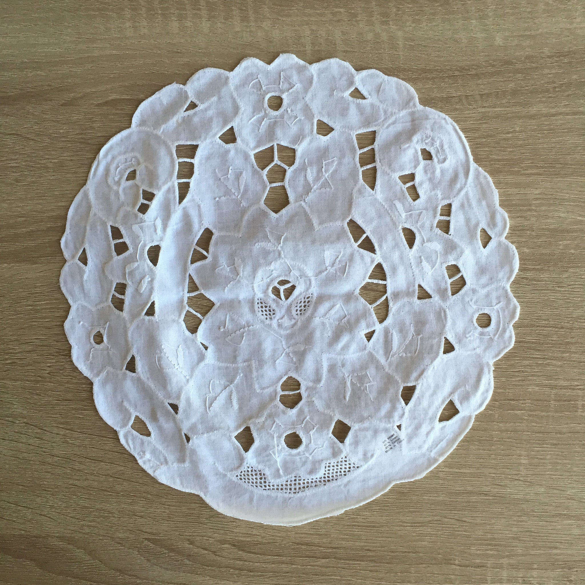 Wild Flower Cutwork Doilies Round White 10 Inch Accent Linens