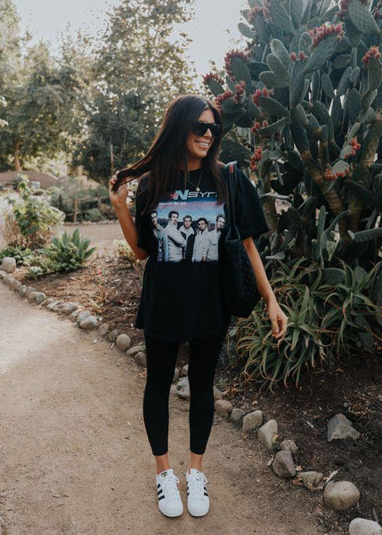 The Cutest Black Oversized T-shirt Outfit Ideas