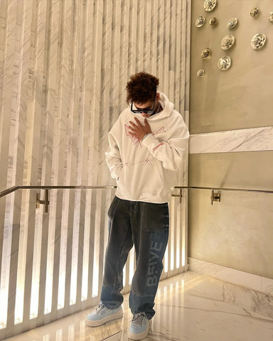 baggy jeans with hoodie