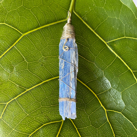 Everything_Soulful_Kyanite _pendant