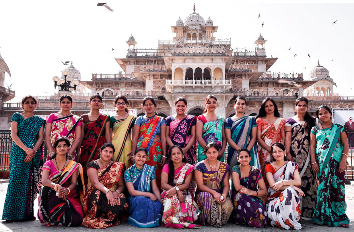 A group photo of the women from the workshop in Jaipur, India