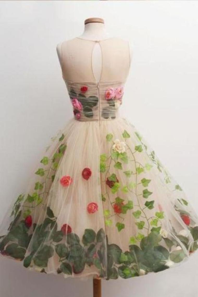 Robes de bal fleuries avec broderie florale Une ligne courte fleur à la main