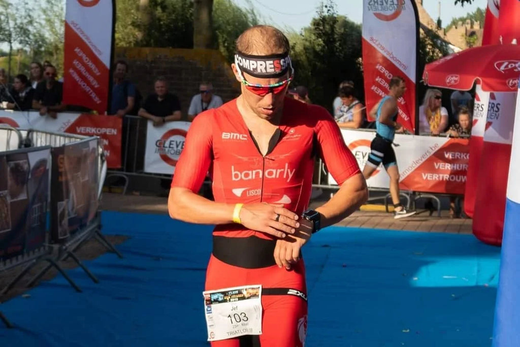 Jef Van Meirhaeghe after the conclusion of a triathlon race in Belgium in 2019 wearing his Banarly sponsored red suit