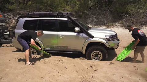 tred-moreton-island-4WD