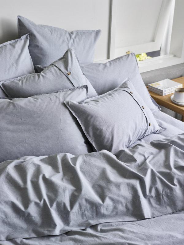 How Often Should I Replace My Pillow Sheets On The Line