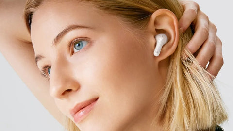 ما هو وضع الشفافية في سماعات الأذن؟