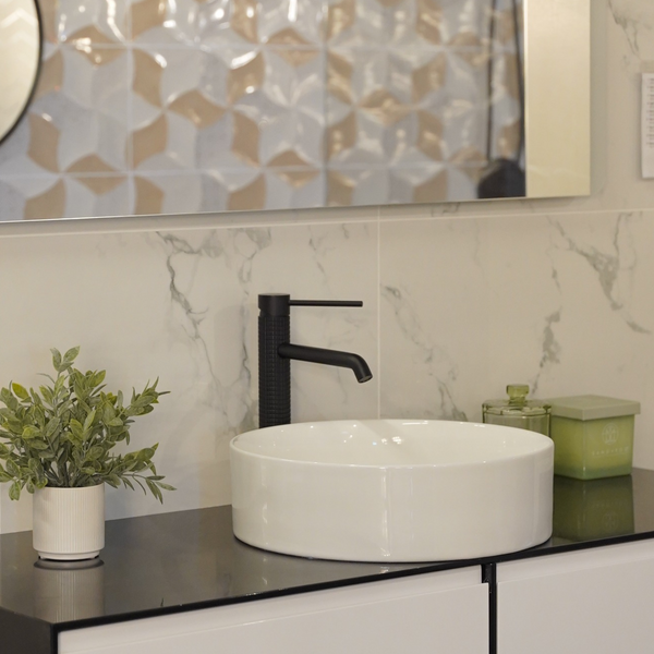 Luka - Black Single Hole Vessel Pull Down Bathroom Faucets