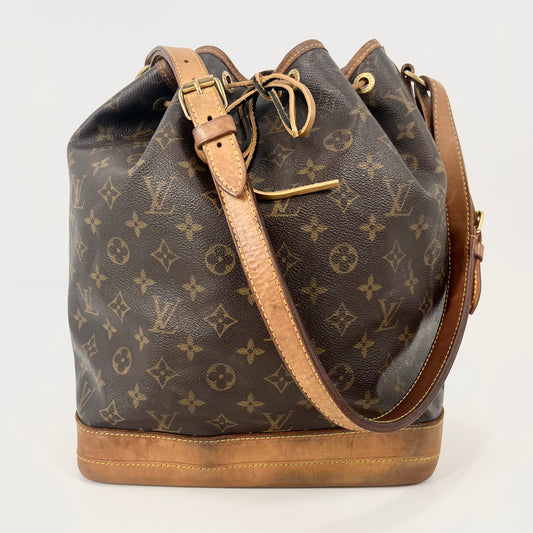 Vintage and Musthaves. Louis Vuitton NOE bag GM