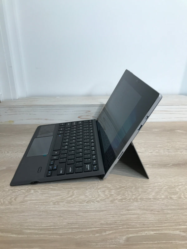 大人気商品 ドックKB付属！Microsoft Surface Pro 4 256GB | www