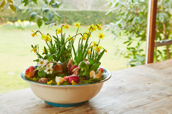 Waldorf Inspired Nature Tables | Conscious craft