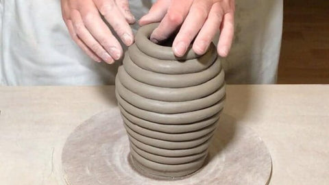 10 ideas de Torno de ceramica  cerámica, torno alfarero, torno ceramica