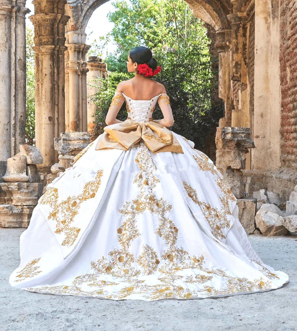 Women Dress Charro Quinceanera Dresses Long Sleeves Tulle Appliques Me –  Nancy Alvarez Collection