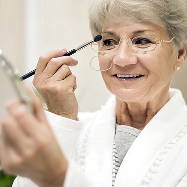 Make-up brille hvor begge glas kan vippes ned