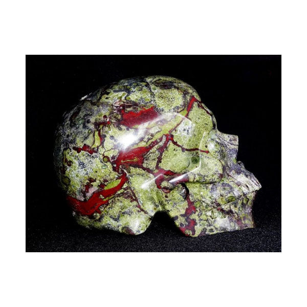 Se Skull - carved in glass Dragon Blood hos Altideals