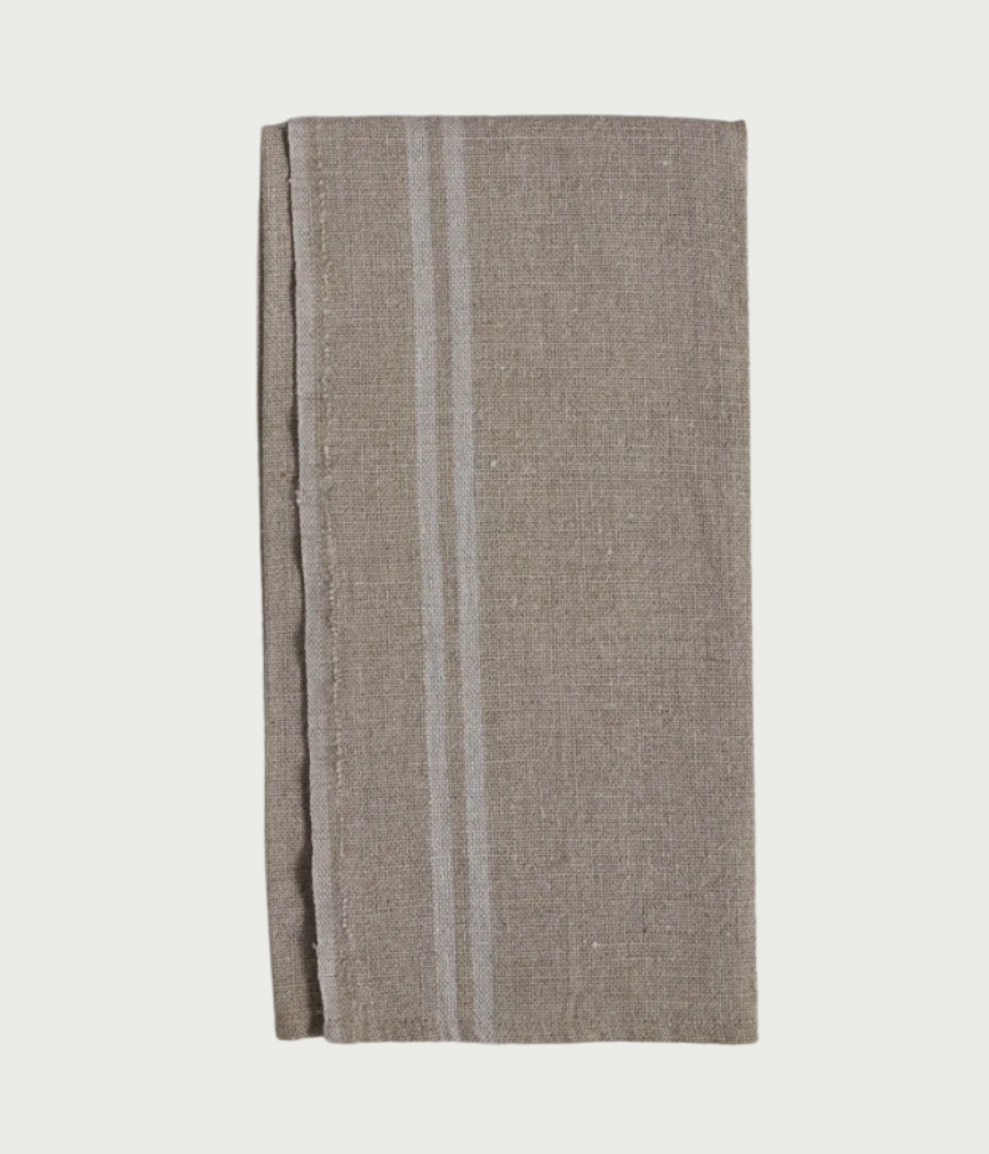 https://cdn.shopify.com/s/files/1/0663/1637/0155/products/EYESWOON_THE_LAST_LIGHT_RUSTIC_KITCHEN_TOWELS_FLAX_WHITE_DBL_STRIPE__1_900x1050_ecc328fa-d189-434c-9a16-01d74b62e2df.png?v=1671031773