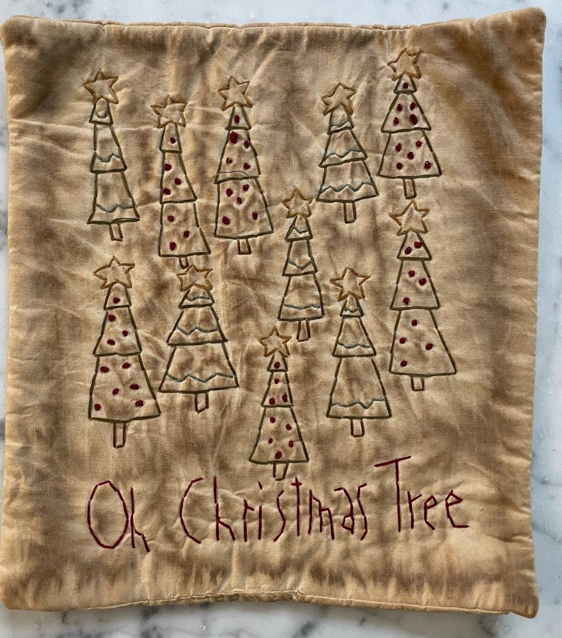 Christmas Old Fashioned Primitive Feather Tree Berries 22 Tall – The  Primitive Pineapple Collection