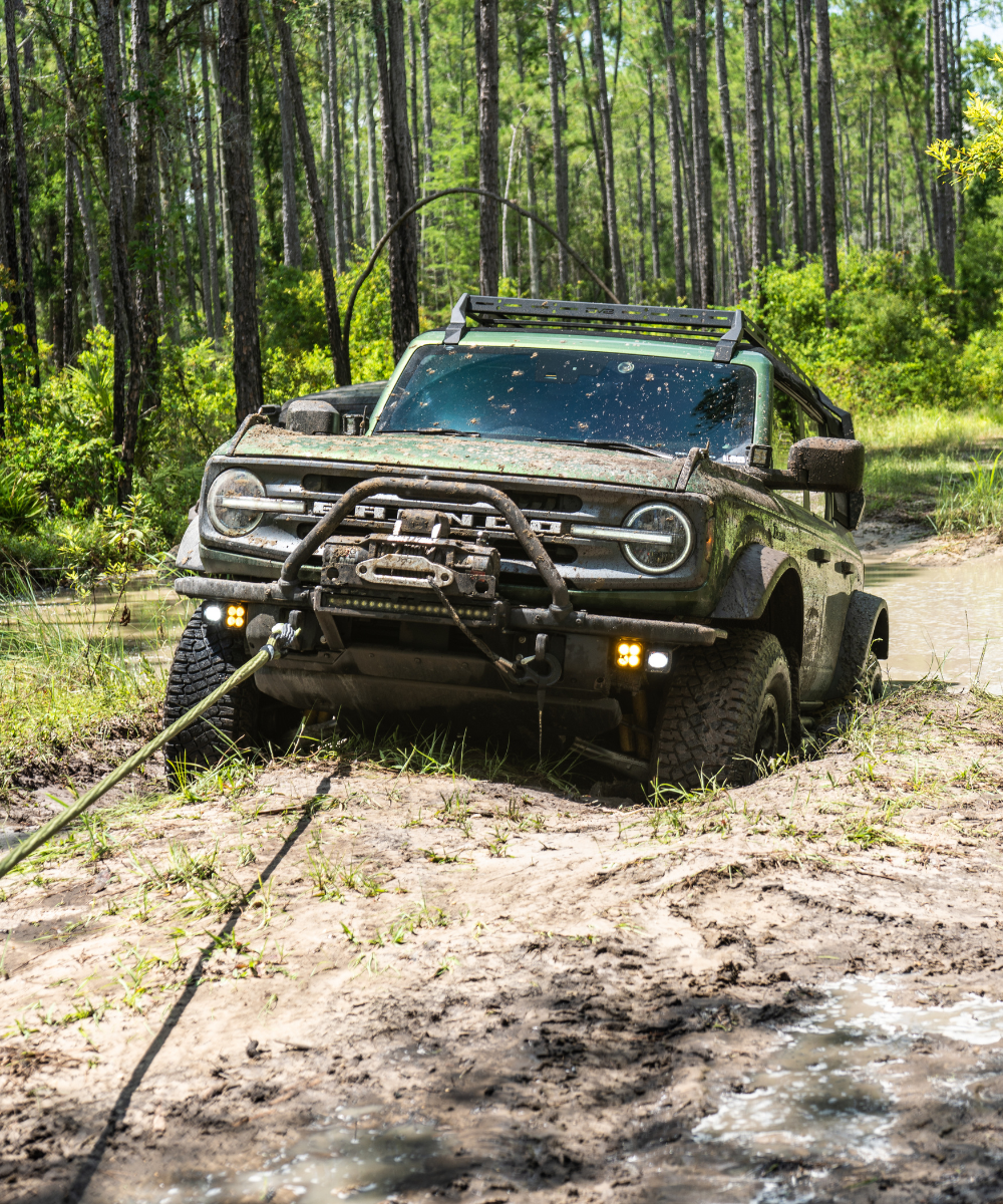 Ford Bronco stuck using Kinetic-X recovery rope