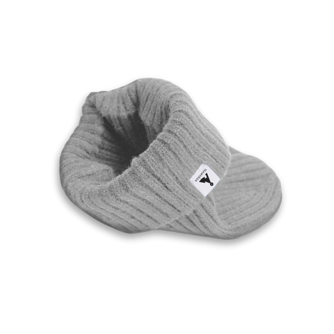 VAGA Ribbed Beanie