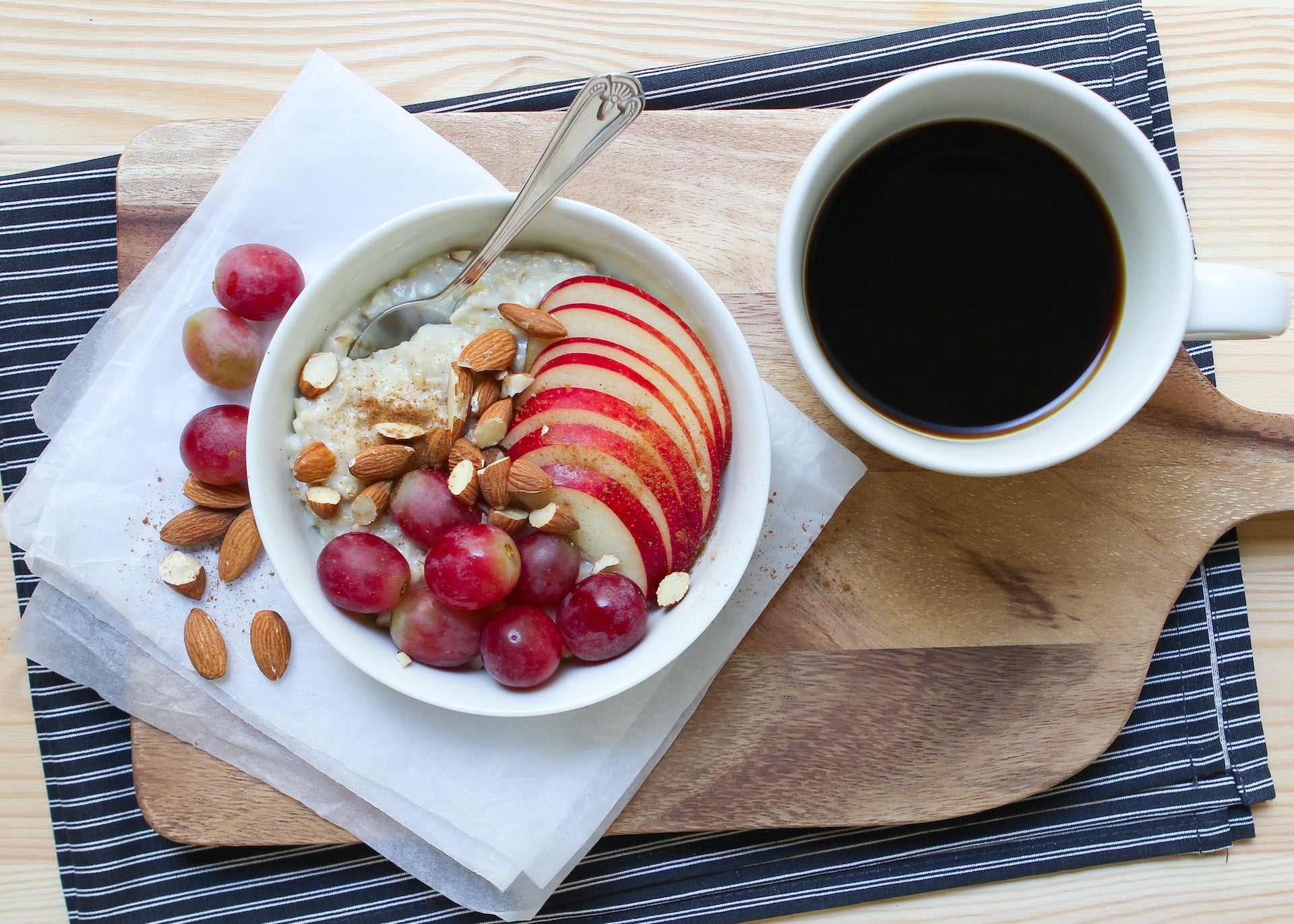 Image of bowl of porridge.