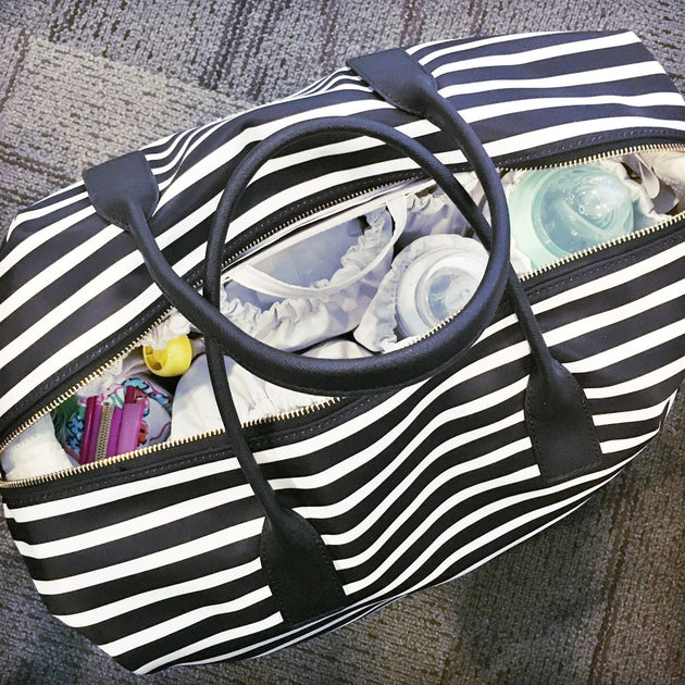 how-to-pack-a-diaper-bag-or-totesavvy-for-a-flight-with-a-toddler