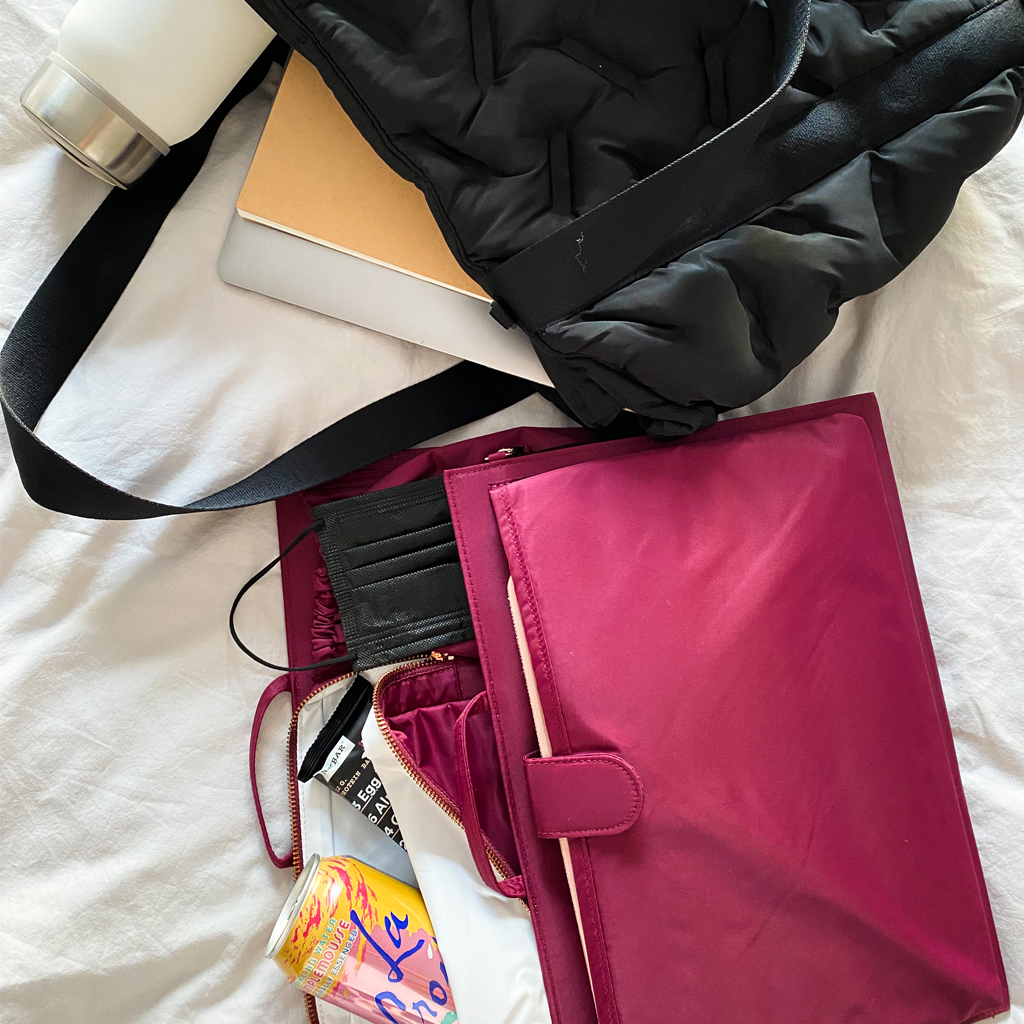 What's In My Diaper Bag + Why I'm Obsessed with Totesavyy