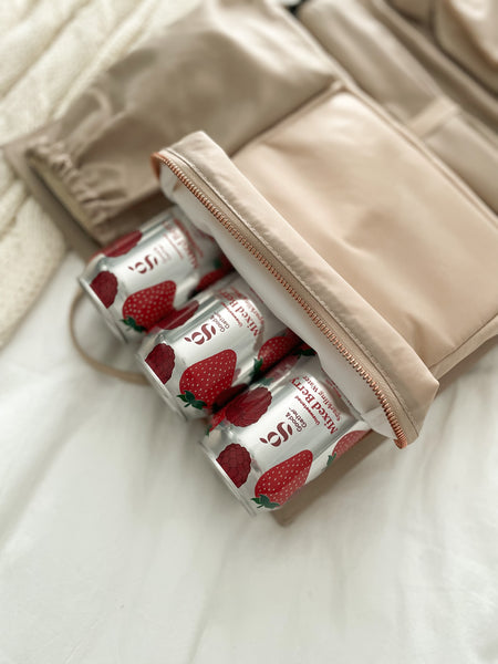 Deluxe Cooler Pocket with Drinks
