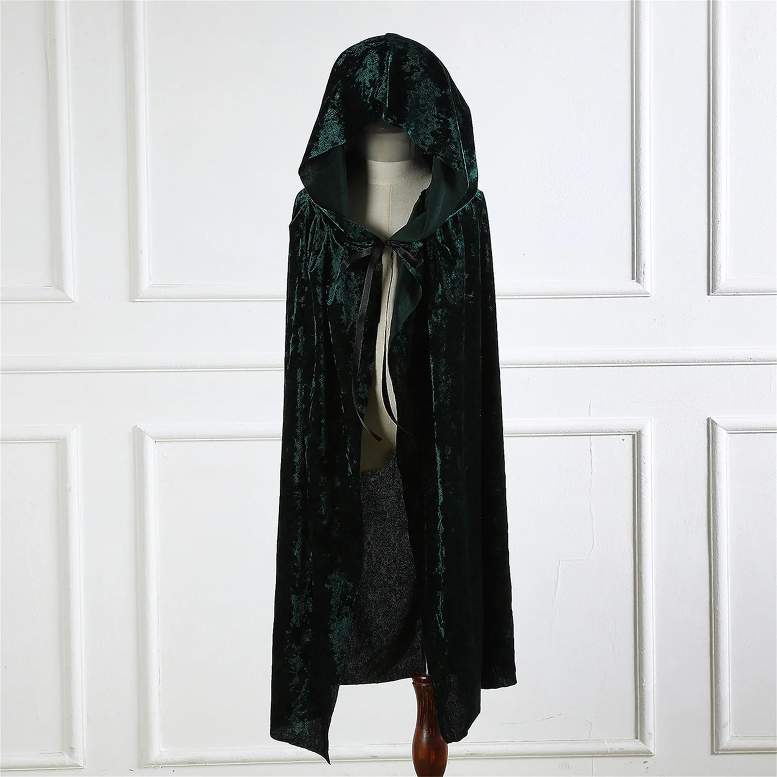 Enchanting Velvet Hooded Cloak for Kids and Adults - Image 5