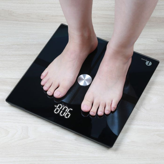 https://cdn.shopify.com/s/files/1/0663/6496/5116/products/1byone-body-fat-bluetooth-scale-3_e1261d68-6cc2-4f7b-9d51-10eb19155d1f.jpg?crop=center&height=645&v=1664260137&width=645
