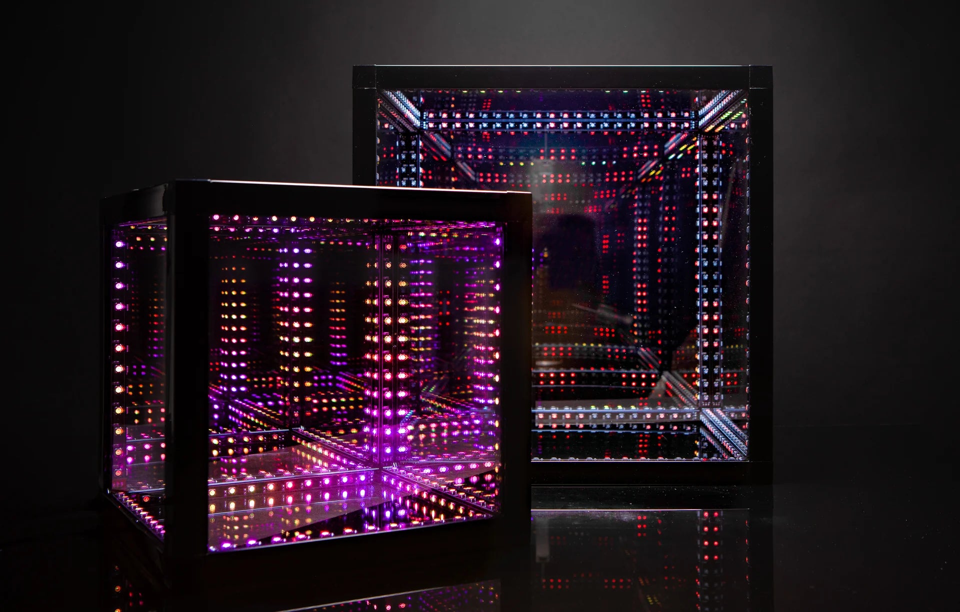 two led light cubes