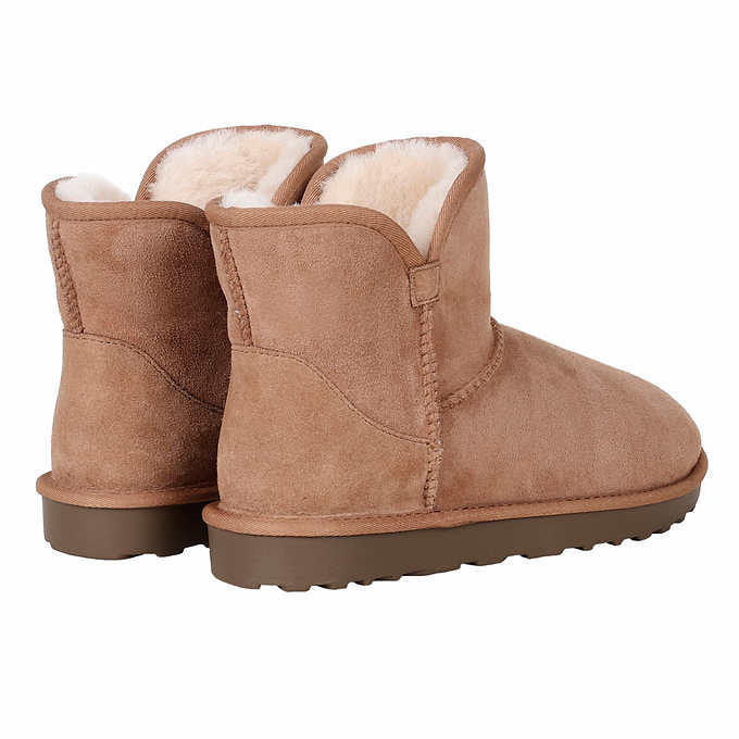 Kirkland Signature Women s Shearling Boots Chestnut 5