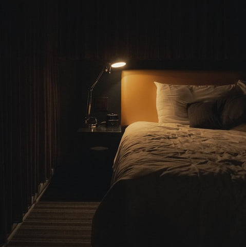 Cara Tidur Nyenyak: cahaya gelap untuk tidur