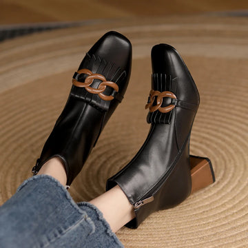 High-margin dropshipping product: Cadenza Chain Boots