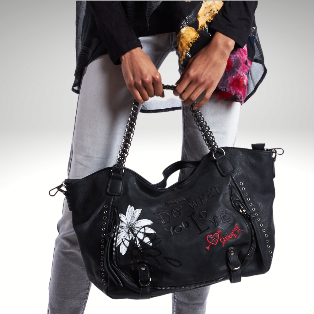 Black, white and shoulder bag with chain – Larissa's Fashion Boutique