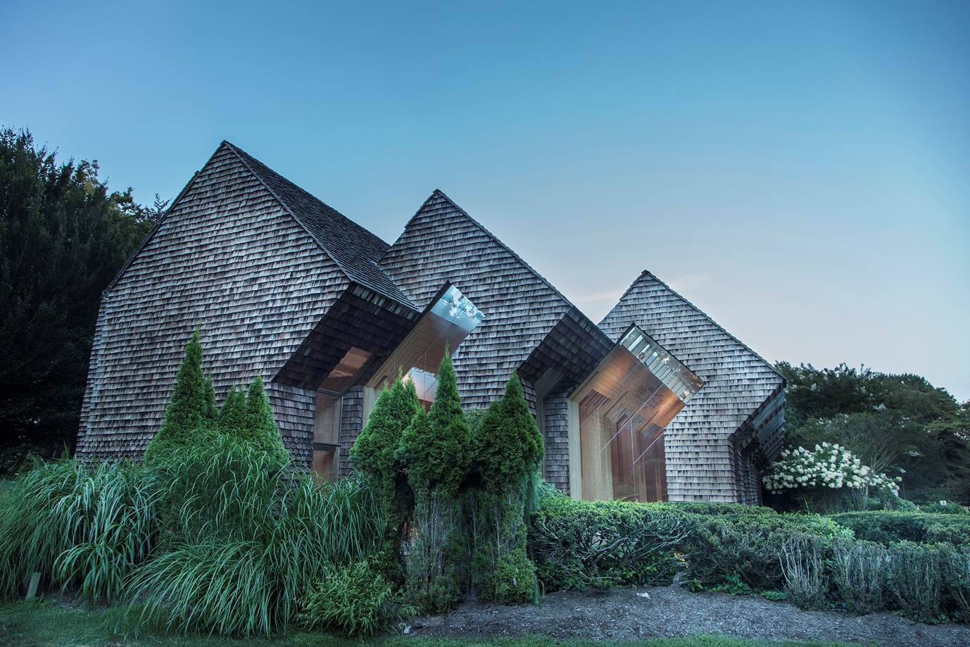 Jewish Center of the Hamptons by Norman Jaffe