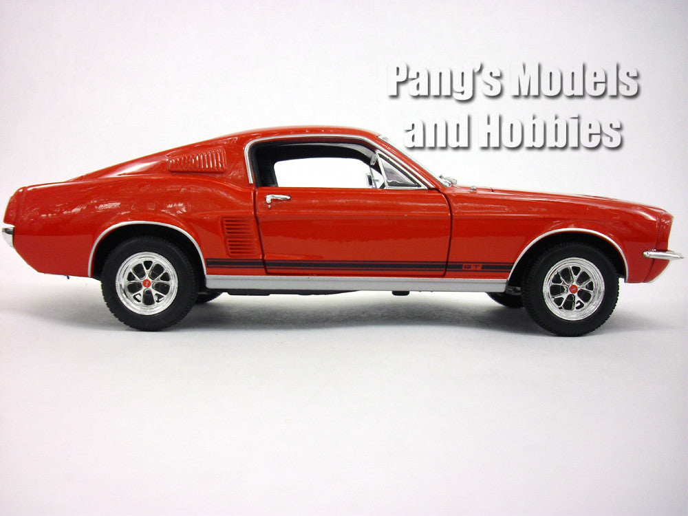 Ford Mustang GT 1967 1/24 Diecast Metal Model by Welly